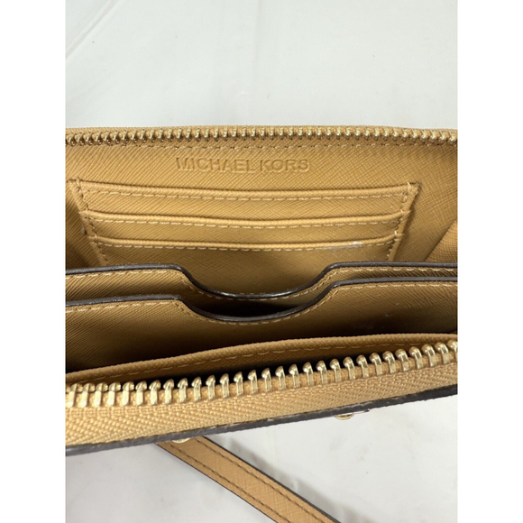 Michael Kors Leather Zip Around Wristlet Wallet butterscotch yellow - Picture 9 of 11